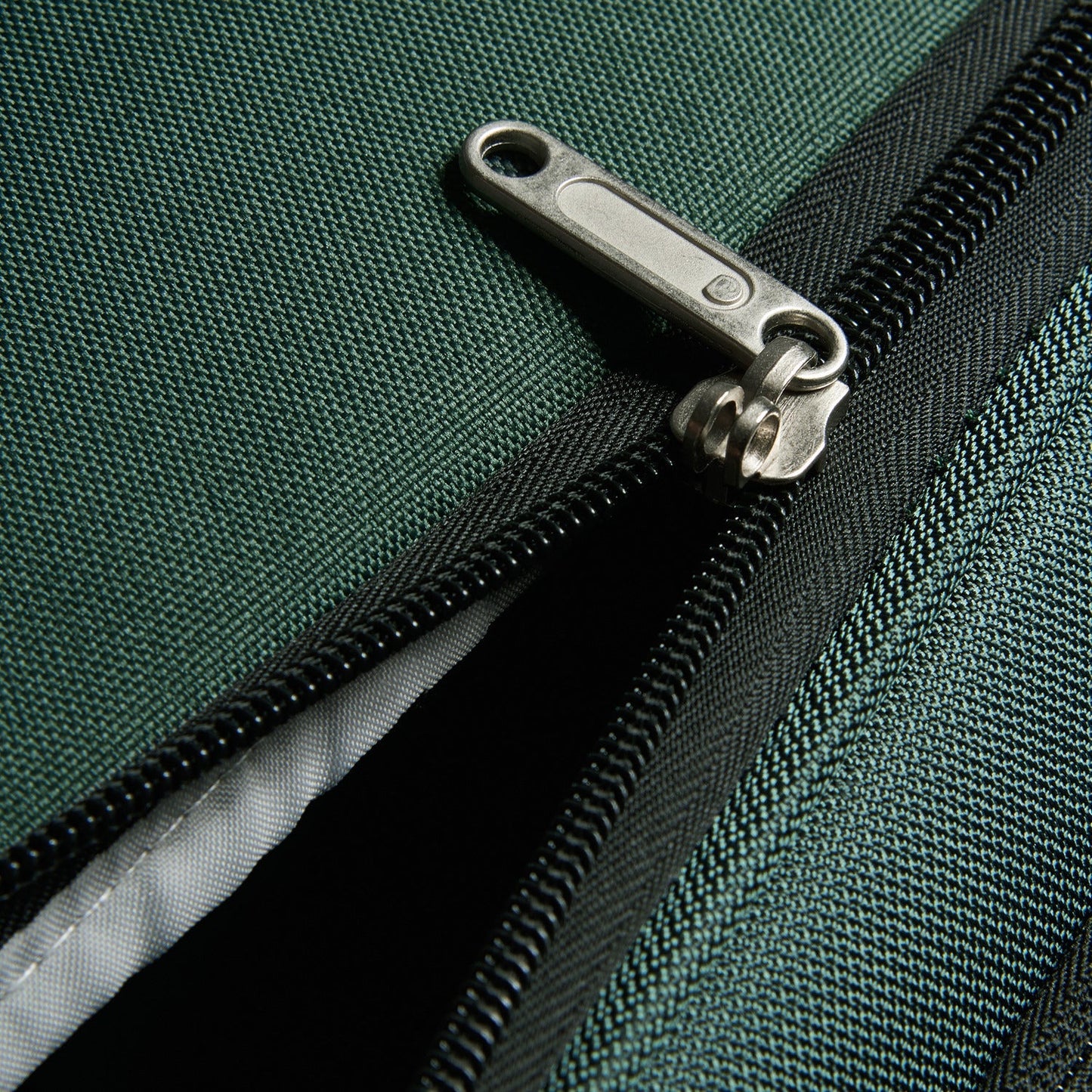Delsey Paris Pin Up 6 Softcase 55cm Green Luggage