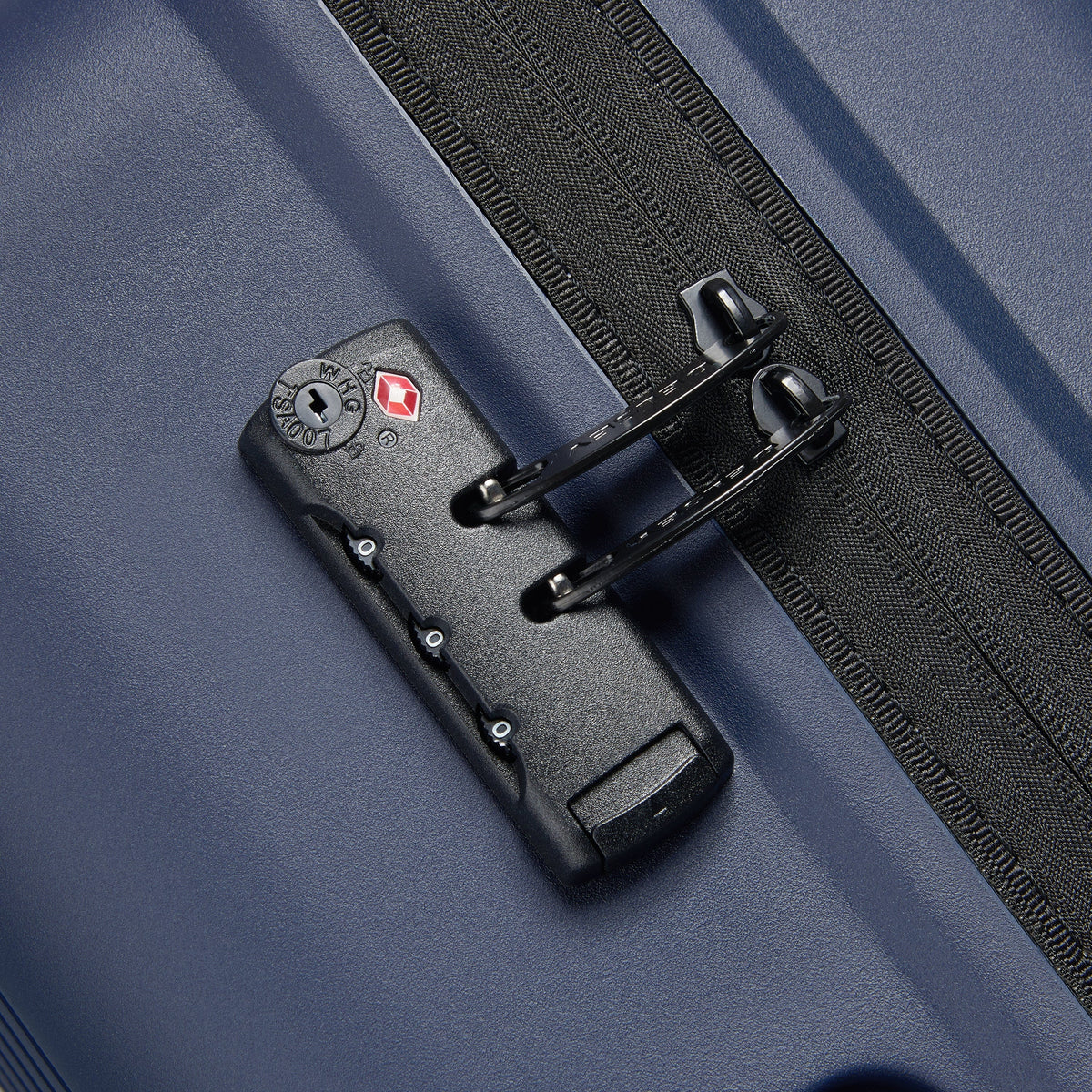Delsey Paris Ordener Hardcase 66cm Blue Luggage