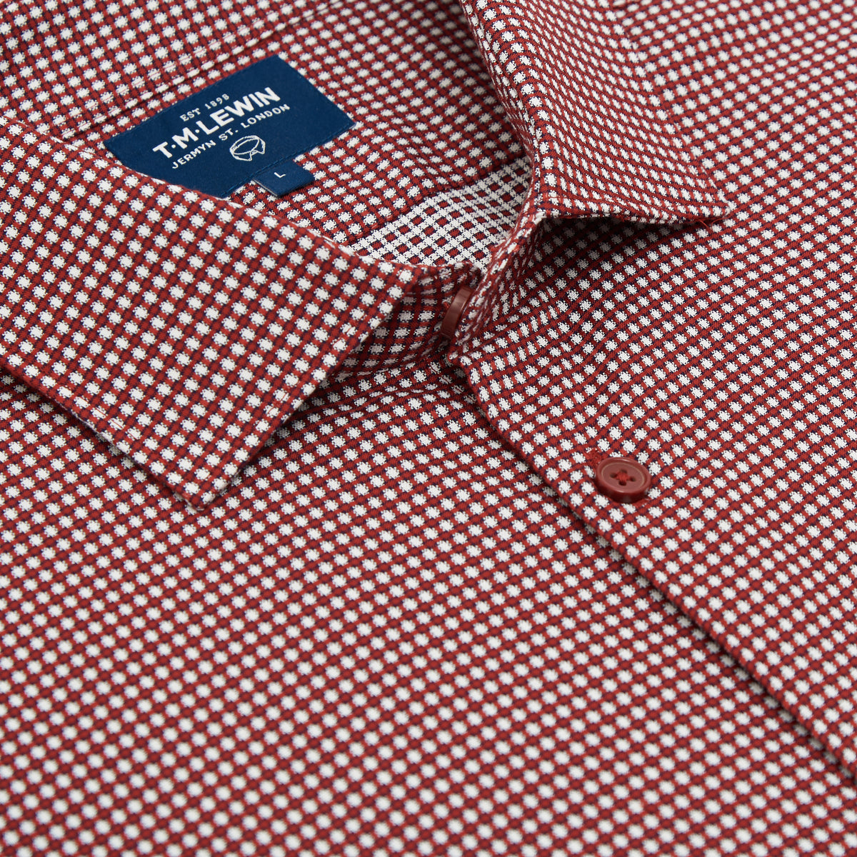 3D TEXTURE SLIM FIT RED BUTTON CUFF SHIRT