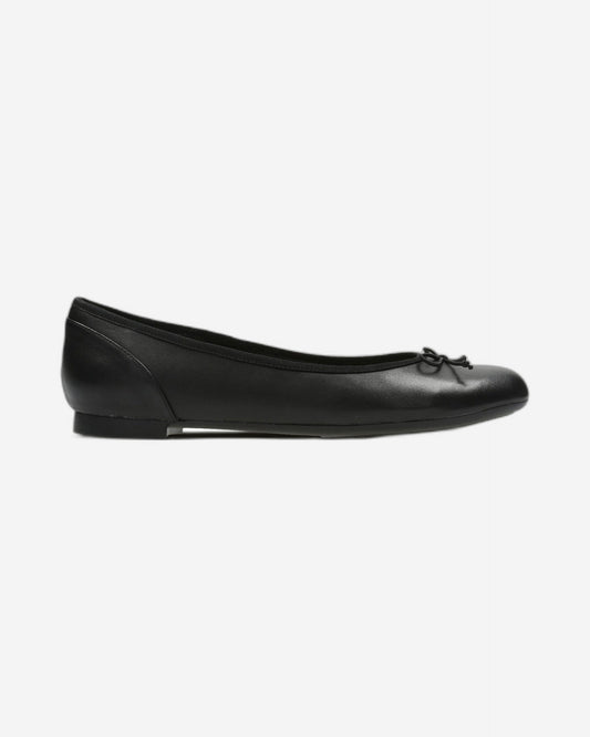 Clarks Couture Bloom Shoes - Black Leather - 261154854 - D Width (Standard Fit)