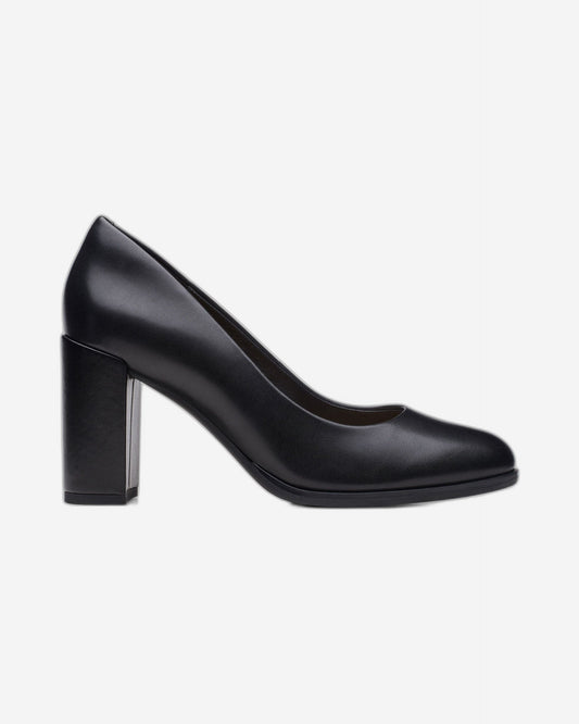Clarks Freva85 Court Shoes - Black Leather - 261709684 - D Width (Standard Fit)