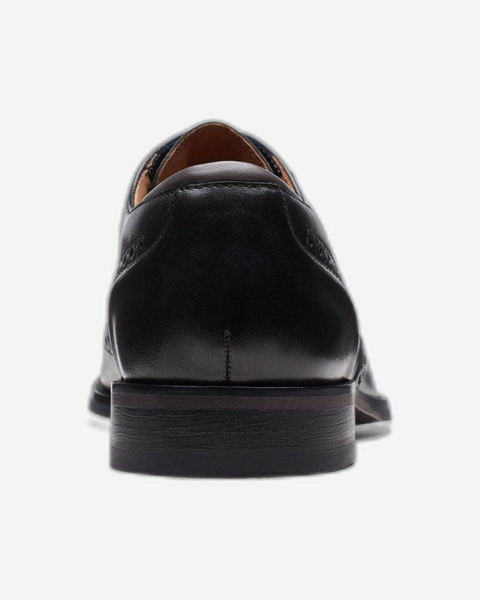 Clarks Craftarlolimit - Shoes - Black Leather - 261714527 - G Width (Standard Fit)