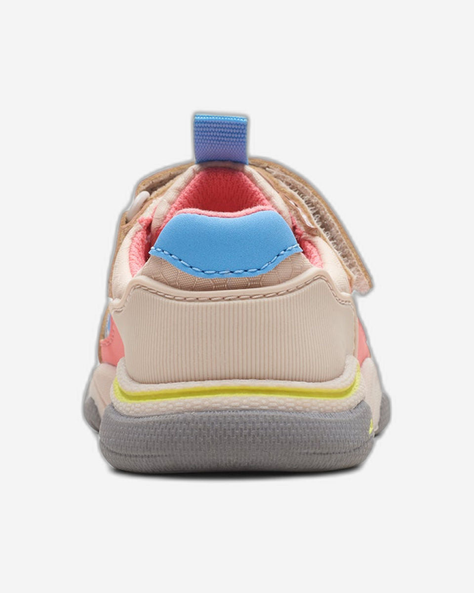 Clarks Girls Feather Jumpt. (Wide Fit)
