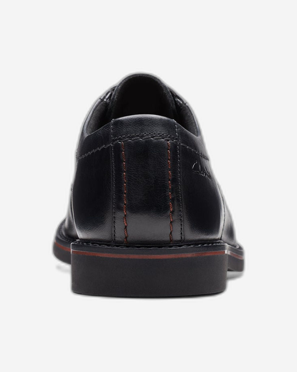 Clarks  Atticus Lt Lace (Standard Fit)