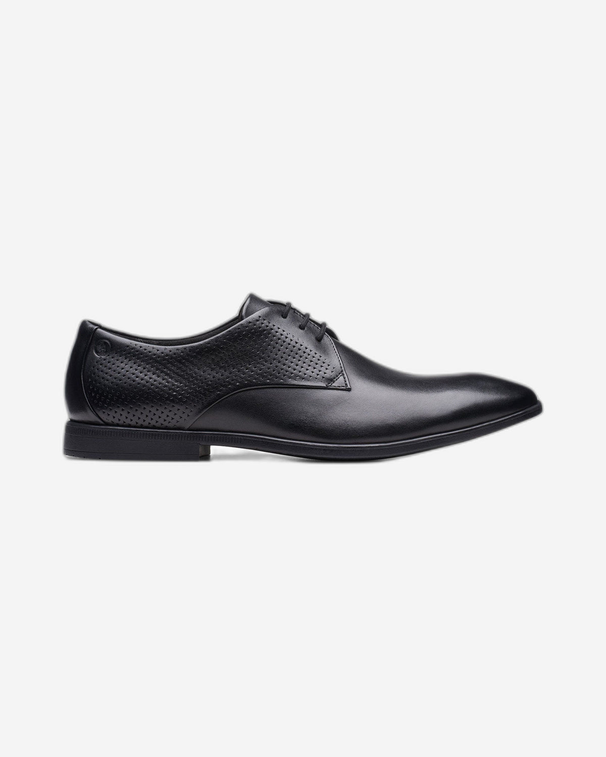 Clarks Boswyn Lace Shoes (Standard Fit)