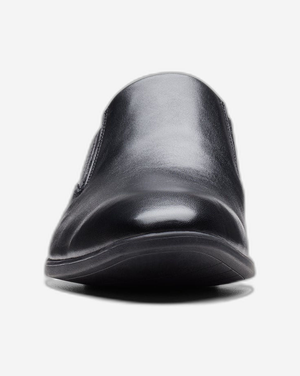 Clarks Boswyn Slip Shoes (Standard Fit)