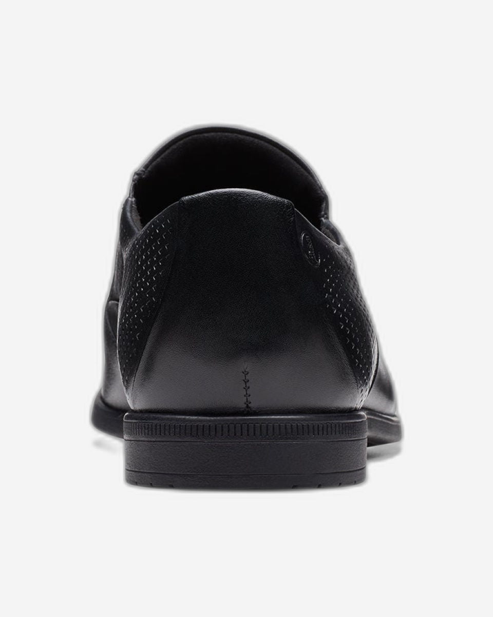Clarks Boswyn Slip Shoes (Standard Fit)