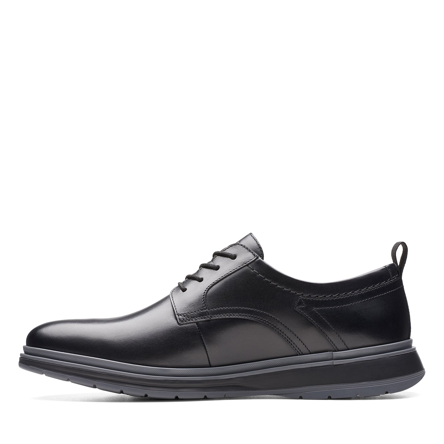 Clarks  Chantry Lo (Standard Fit)