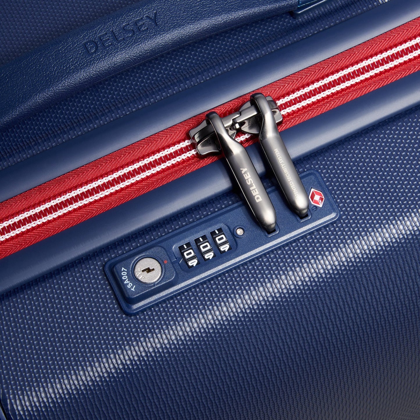 Delsey Paris Chatelet Air 2.0 Hardcase 82cm Blue Luggage