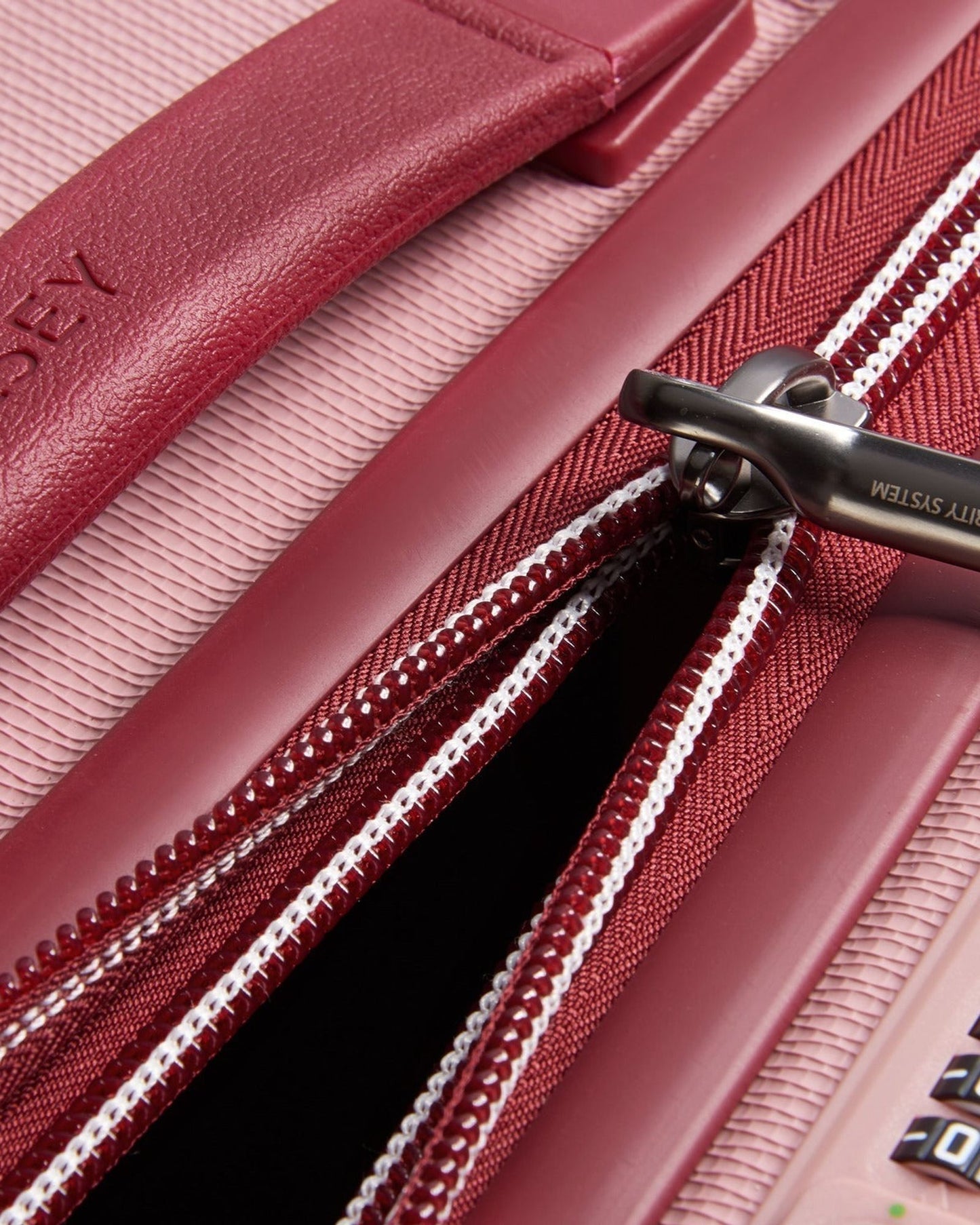 Delsey Paris Chatelet Air 2.0 Hardcase 82cm Pink Luggage