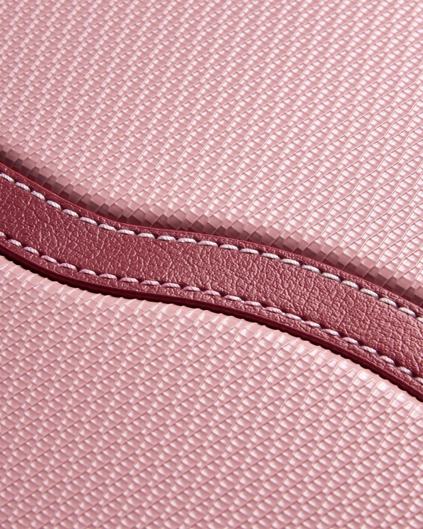 Delsey Paris Chatelet Air 2.0 Hardcase 70cm Pink Luggage