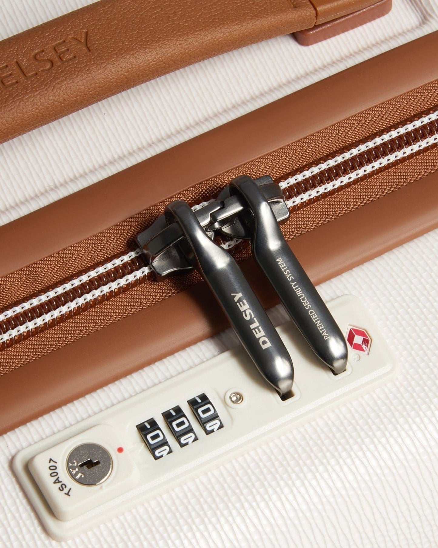 Delsey Paris Chatelet Air 2.0 Hardcase Check?In Luggage Trolley Angora