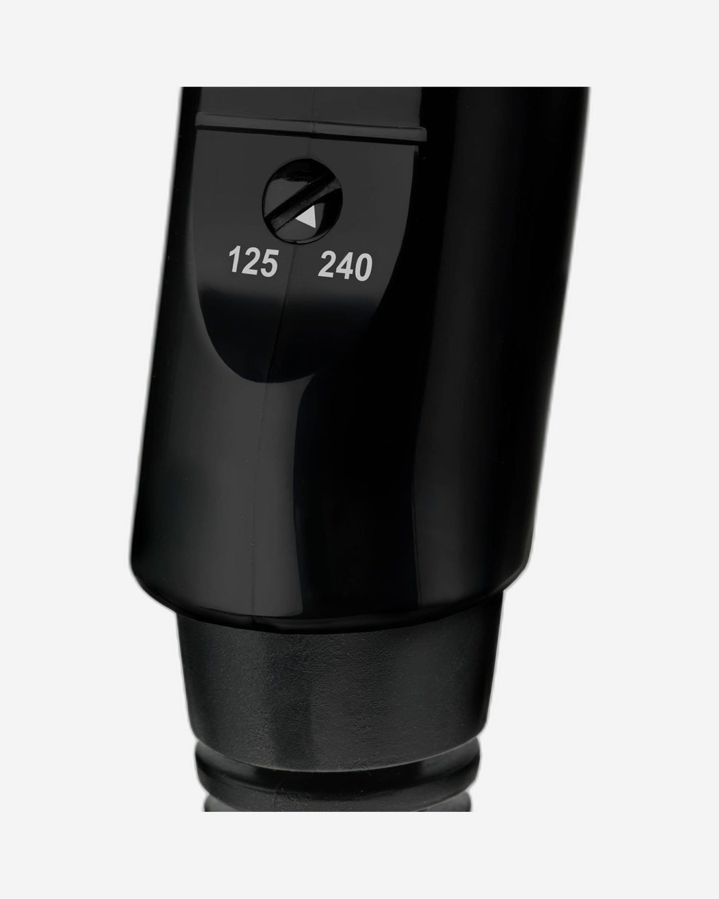 BABYLISS DC DRYER 2000W BLACK TRAVEL  DUAL VOLTAGE  FAST DRYING 2 HEAT/ SPEED SETTINGS  NOZZLE  FOLDING HANDLE  LIGHT - 5344SDE