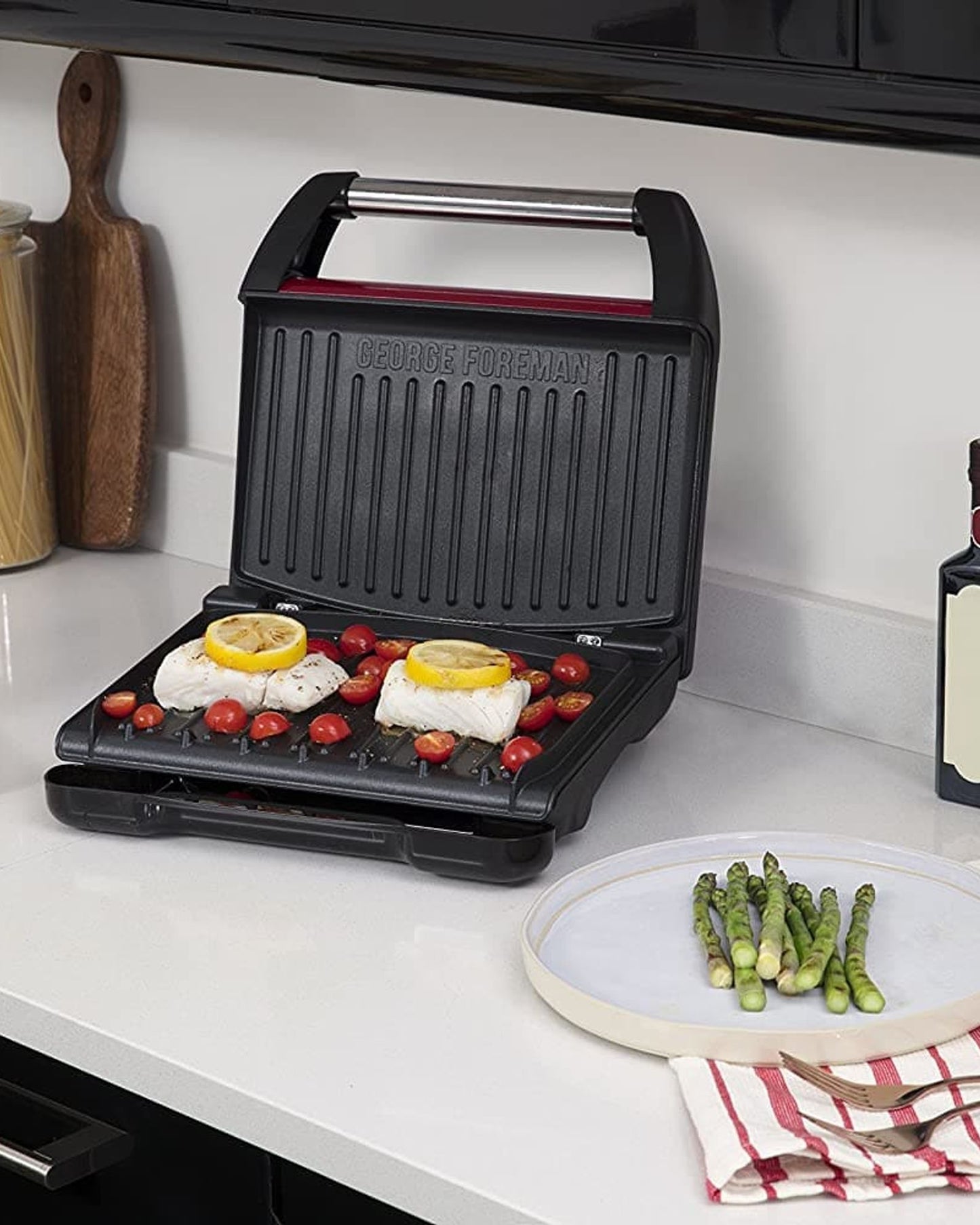 GEORGE FOREMAN MEDIUM STEEL GRILL FAMILY, RED 1650W - 25040