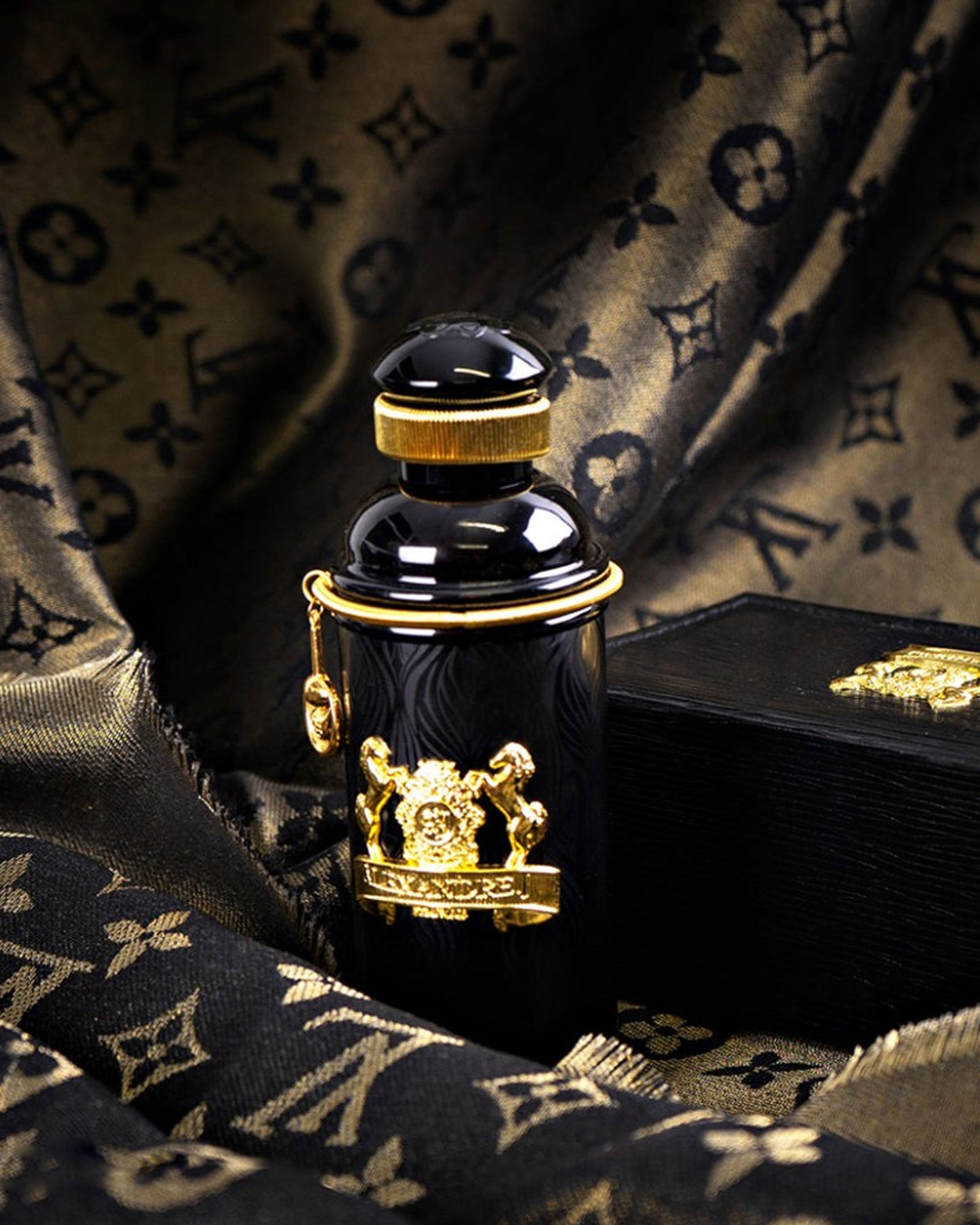 ALEXANDRE.J-THE COLLECTOR â€“BLACK MUSCS  FOR  MEN & WOMEN EAU DE PARFUM 100ML NATURAL SPRAY