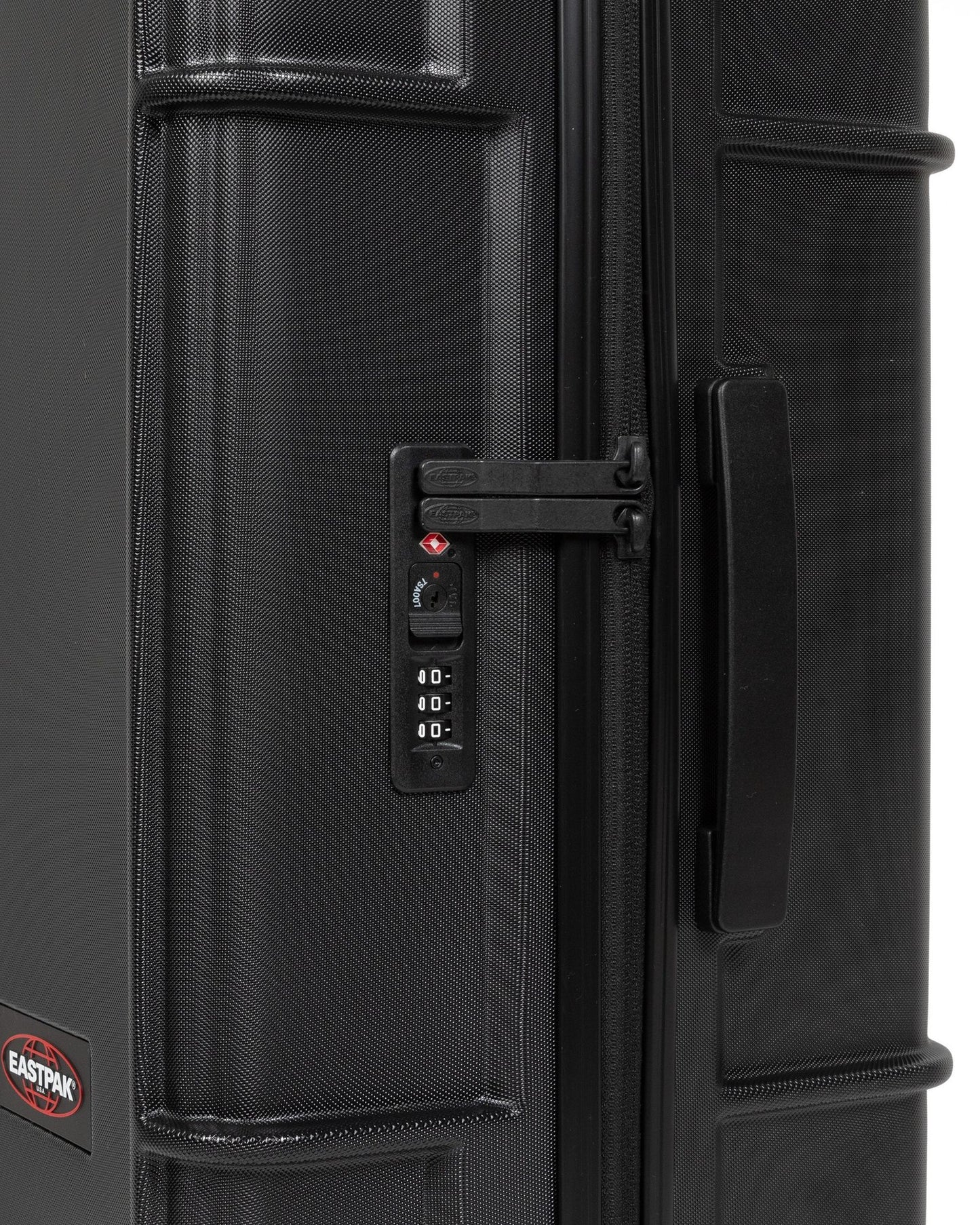 Eastpak Resist'R Zip M Black Luggage