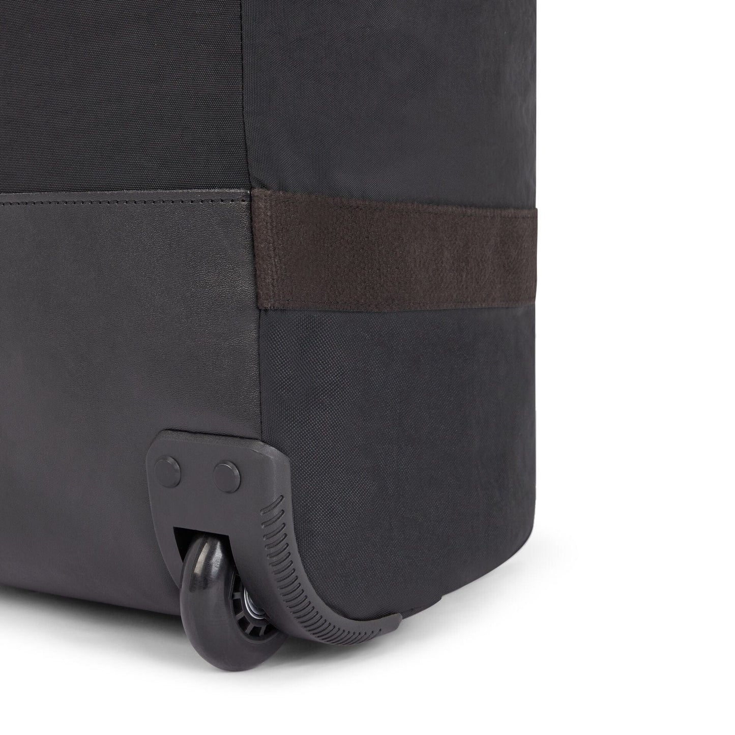KIPLING-Art On Wheels M-Medium wheeled carry-on-Black Noir-I3131-P39