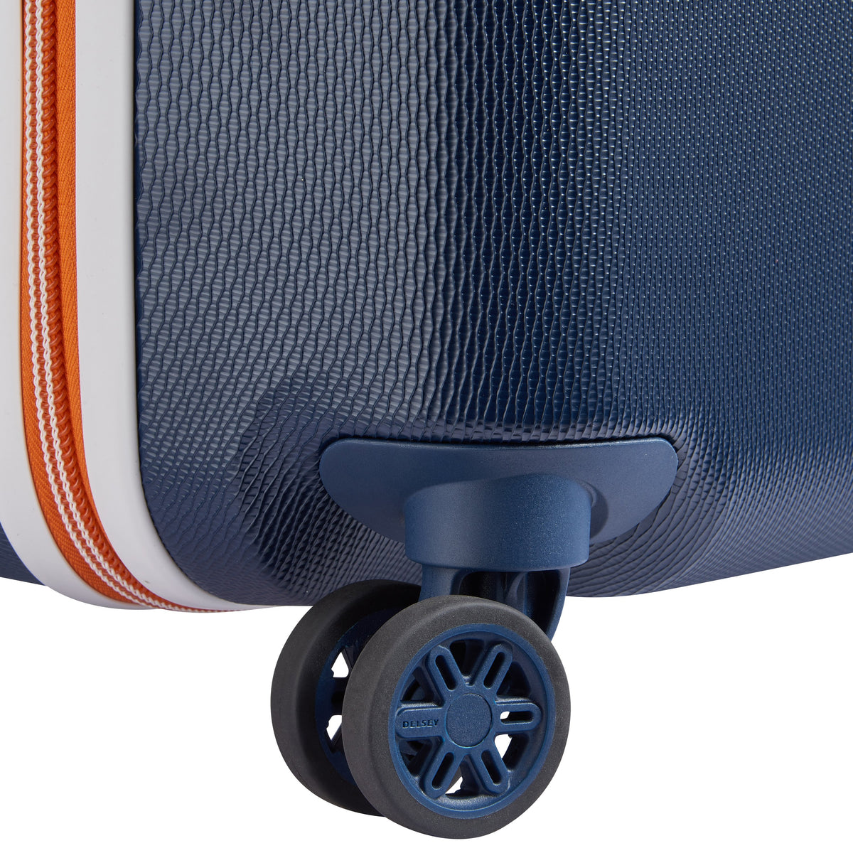 Delsey Paris Chatelet Air 67cm Navy Luggage