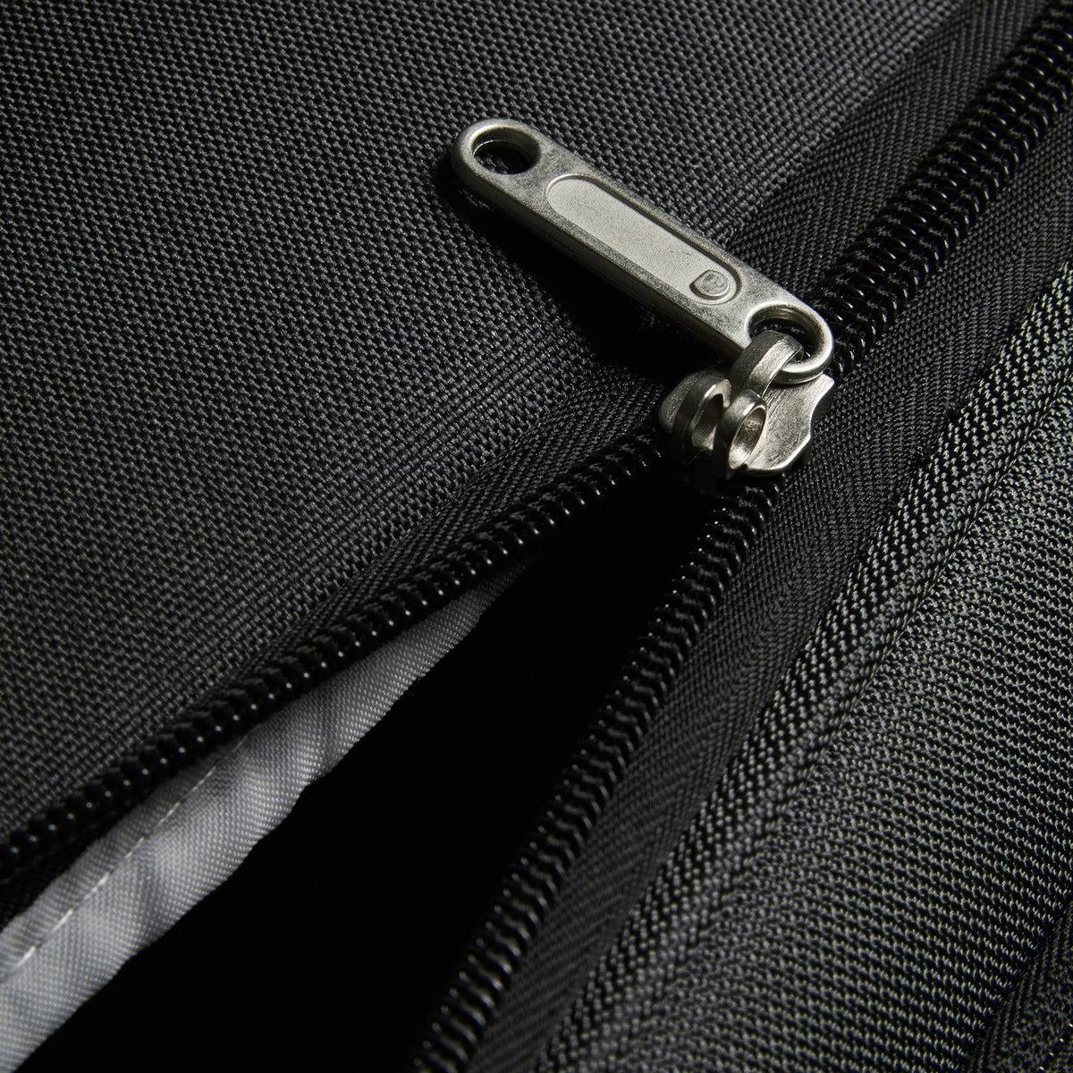 Delsey Paris Pin Up 6 Softcase 55cm Black Luggage
