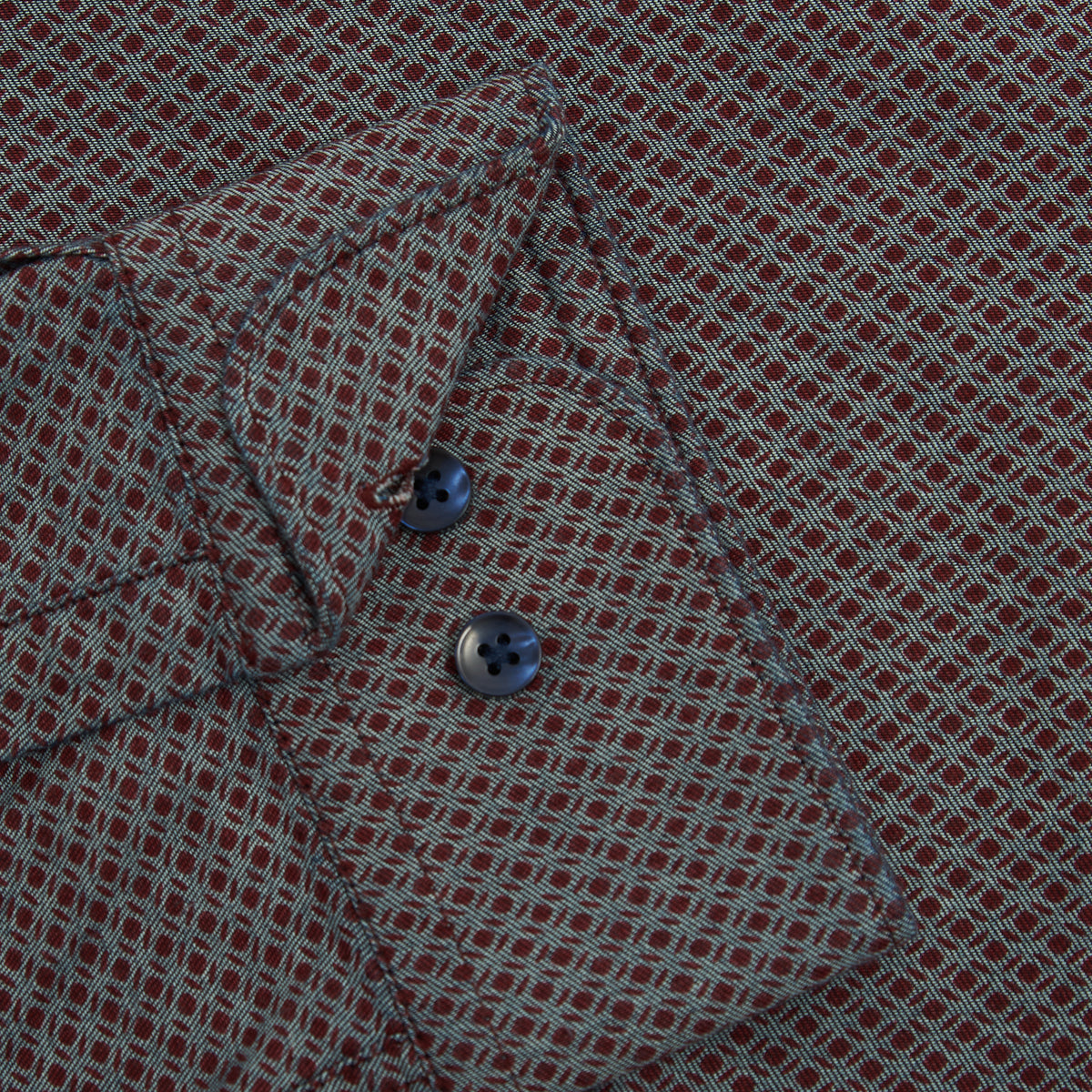 INDIGO DOUBLE-SIDED SLIM FIT BURGUNDY SINGLE CUFF SHIRT