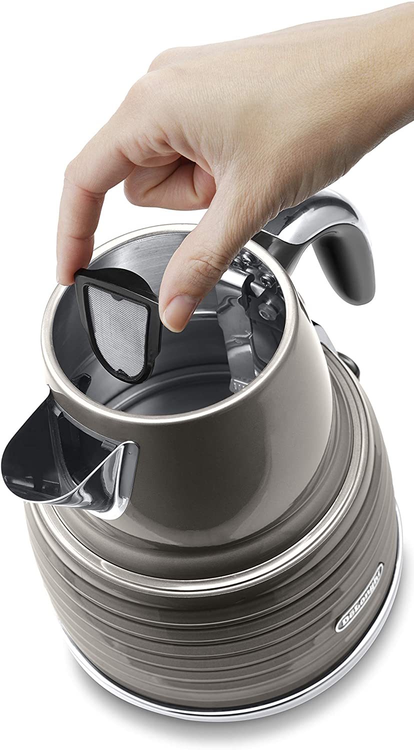 De’Longhi Scultura Electric Kettle (1.5L, Beige)