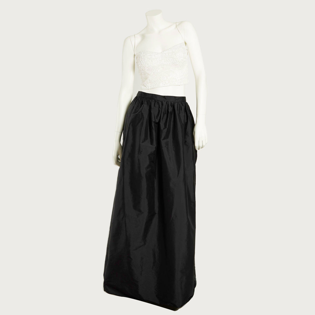 2-PC V-NECK TOP WITH TAFF SKT