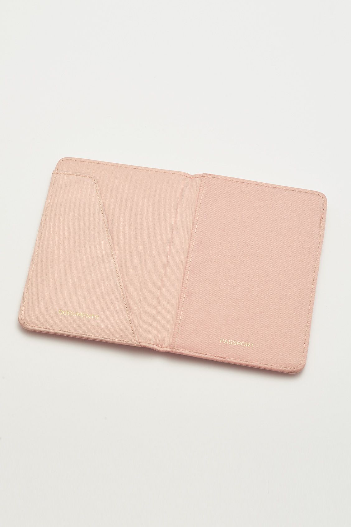 ESTELLA BARTLETT HAPPY TRAVELS PASSPORT CASE EBP3102 BLUSH